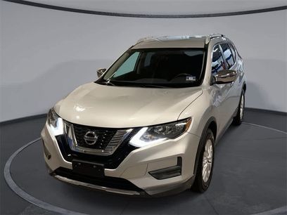 Used 2017 Nissan Rogue SV w/ SV Family Package