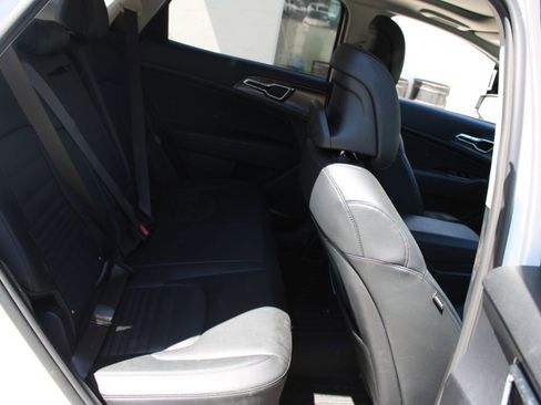 Used 2023 Kia Sportage SX Prestige AWD/4WD image 12
