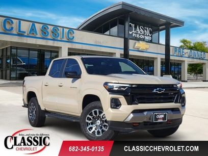 Used 2024 Chevrolet Colorado Z71 w/ Z71 Convenience Package 2