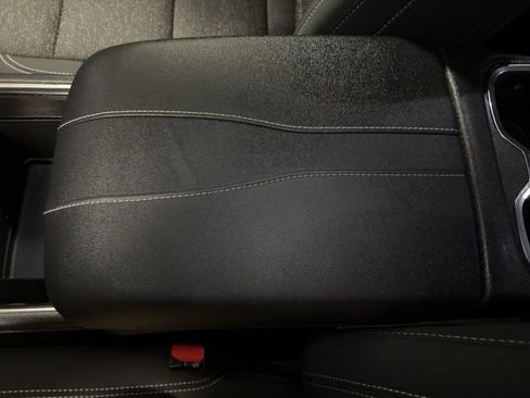 Used 2025 Chevrolet Traverse LT w/ Sun and Wheel Package image 23