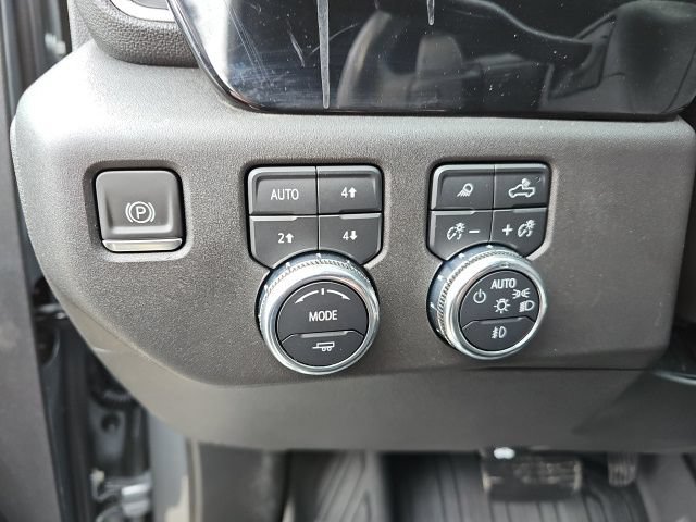 Used 2023 GMC Sierra 1500 SLT w/ SLT Premium Package AWD/4WD image 16