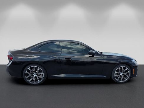Certified 2024 BMW 230i Coupe w/ Convenience Package RWD image 3