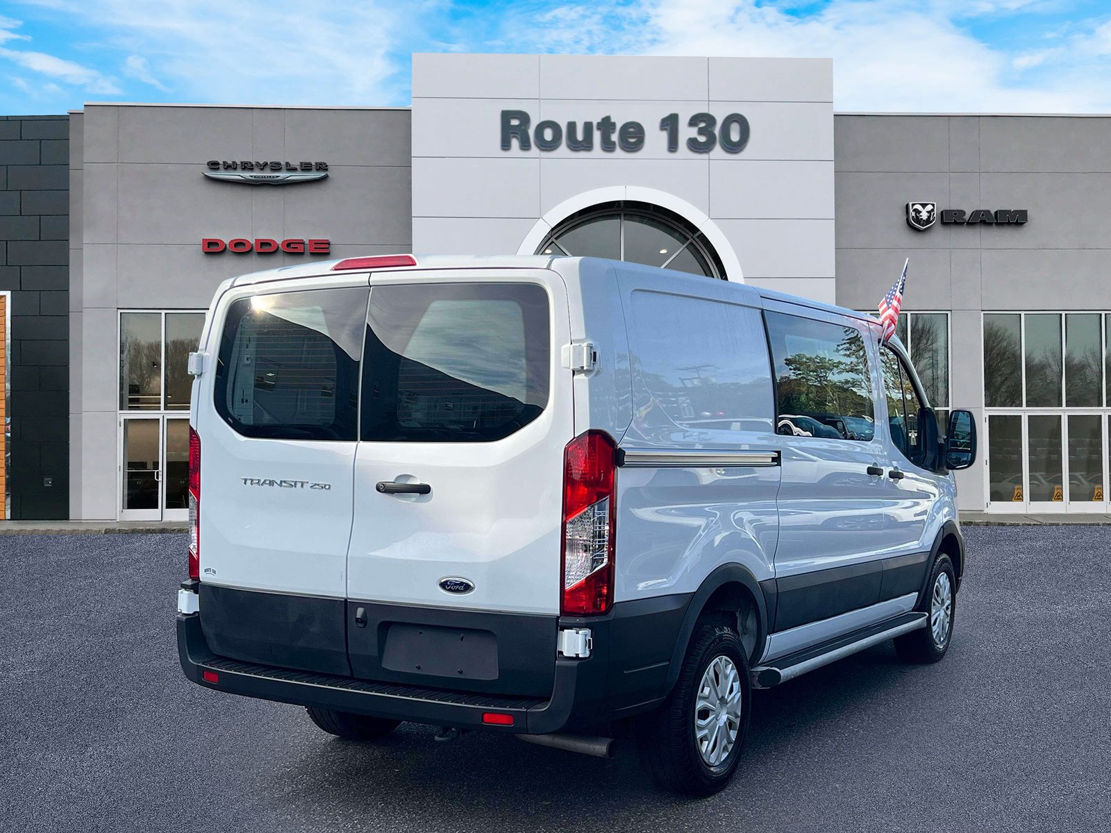 Used 2025 Ford Transit 250 Low Roof w/ Exterior Upgrade Package RWD image 4