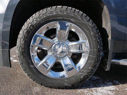 Used 2019 Chevrolet Suburban Premier w/ Max Trailering Package image 9