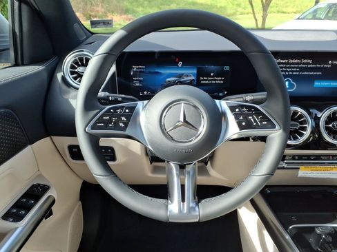 New 2026 Mercedes-Benz GLA 250 4MATIC image 18