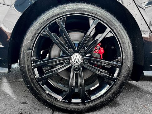 Used 2021 Volkswagen Jetta GLI Autobahn w/ GLI Autobahn Black Package image 10