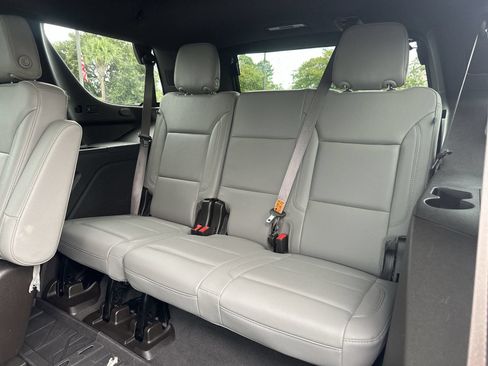 Used 2023 Chevrolet Tahoe Z71 w/ Luxury Package AWD/4WD image 32