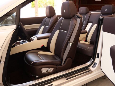 Certified 2018 Rolls-Royce Dawn image 10