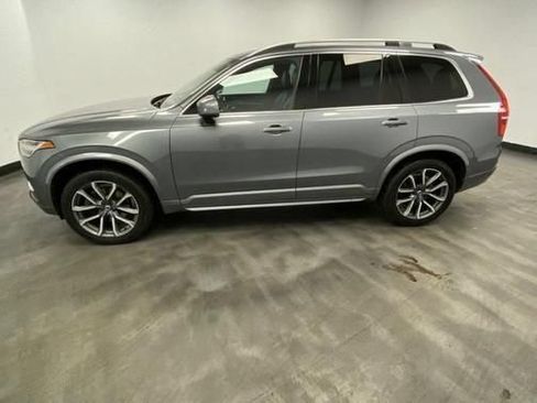 Used 2017 Volvo XC90 T6 Momentum w/ Vision Package AWD/4WD image 4