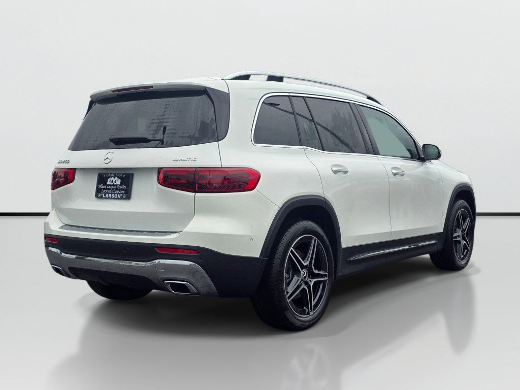 New 2026 Mercedes-Benz GLB 250 4MATIC image 5