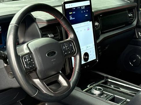 Used 2024 Ford Expedition Limited RWD image 19