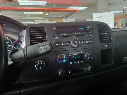 Used 2013 Chevrolet Silverado 1500 LT AWD/4WD image 20