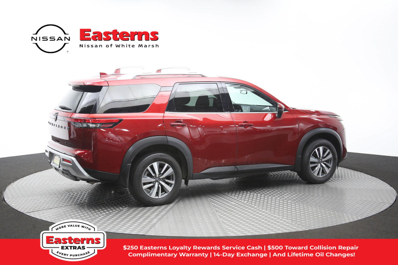 Used 2023 Nissan Pathfinder SL w/ Lighting Package (N92) AWD/4WD image 38