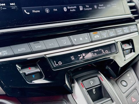 Used 2025 Honda Odyssey Sport-L image 16