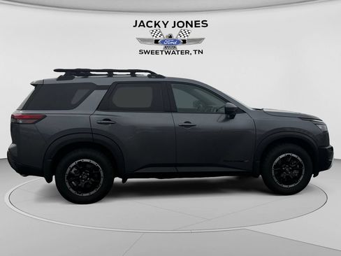 Used 2025 Nissan Pathfinder Rock Creek AWD/4WD image 6