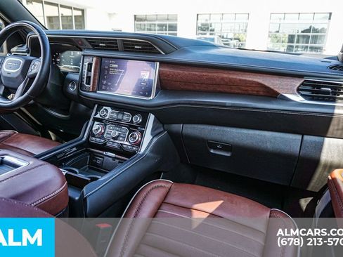 Used 2024 GMC Yukon Denali Ultimate AWD/4WD image 27