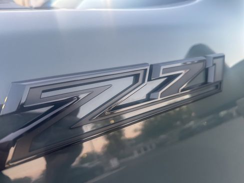 Used 2025 Chevrolet Silverado 2500 LTZ w/ LTZ Plus Package image 10