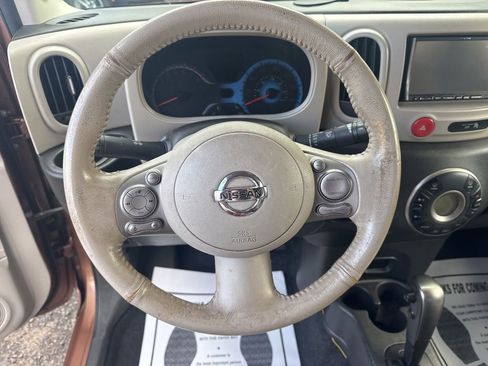 Used 2011 Nissan Cube 1.8 SL w/ Interior Designer Pkg FWD image 30