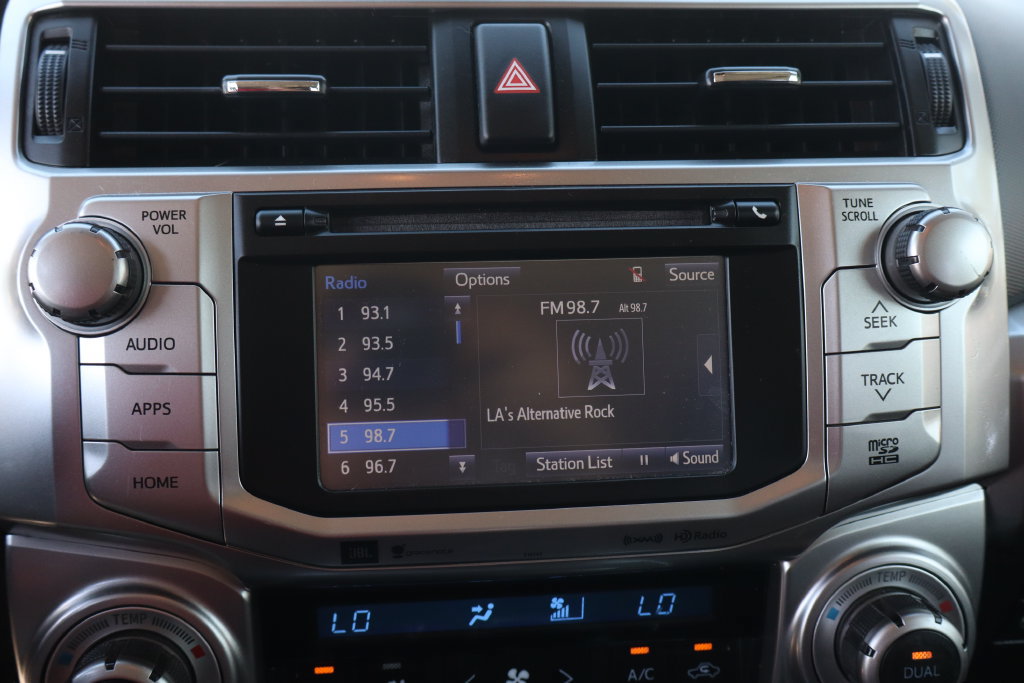 Used 2018 Toyota 4Runner Limited AWD/4WD image 33