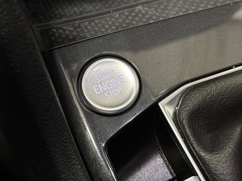 Used 2024 Volkswagen Tiguan SE R-Line image 28