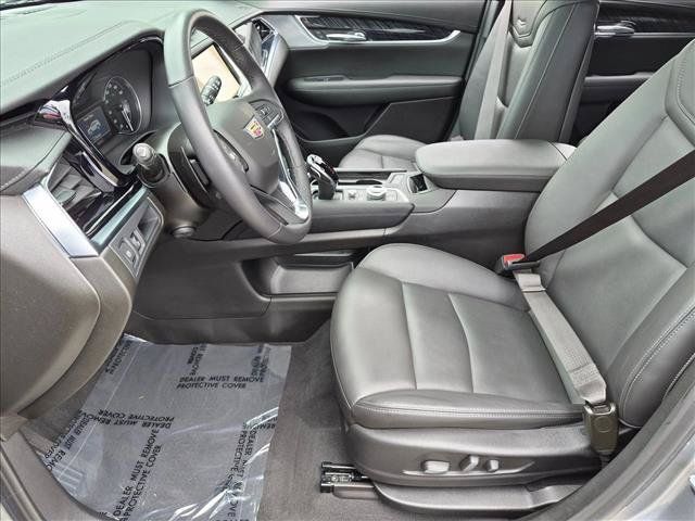 Used 2024 Cadillac XT6 Premium Luxury FWD image 16