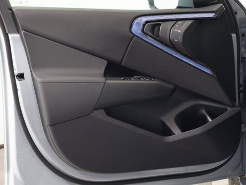 Used 2025 BMW X3 xDrive30i w/ M Sport Package AWD/4WD image 12