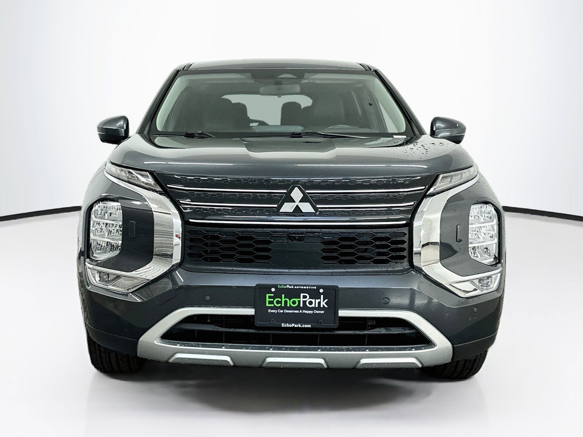 Used 2024 Mitsubishi Outlander SE AWD/4WD image 2