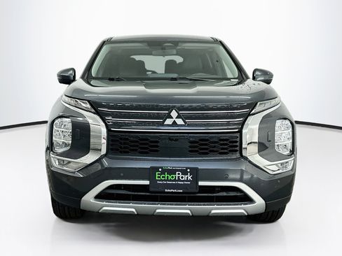 Used 2024 Mitsubishi Outlander SE AWD/4WD image 2