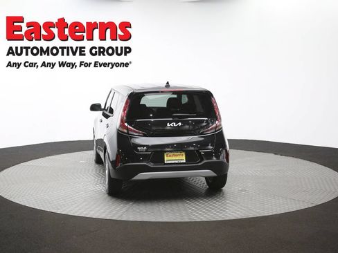Used 2025 Kia Soul LX w/ LX Technology Package FWD image 64
