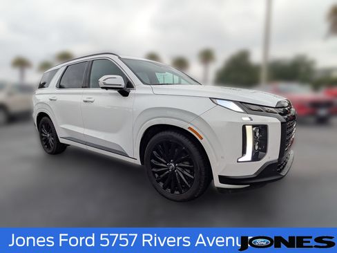 Used 2024 Hyundai Palisade Calligraphy AWD/4WD image 2