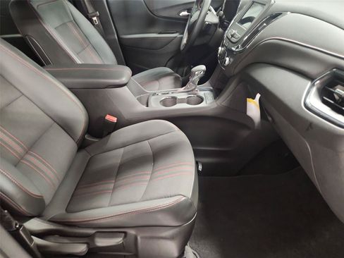 Used 2024 Chevrolet Equinox RS FWD image 26