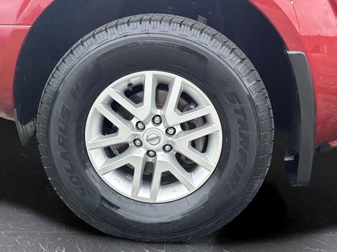 Used 2020 Nissan Frontier SV w/ SV Utility Package image 32