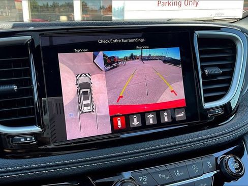 New 2025 Chrysler Pacifica Select image 48