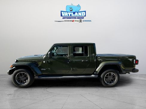 Used 2021 Jeep Gladiator Overland w/ Popular Equipment Package AWD/4WD image 2