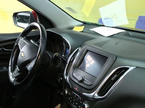 Used 2020 Chevrolet Equinox LT AWD/4WD image 12
