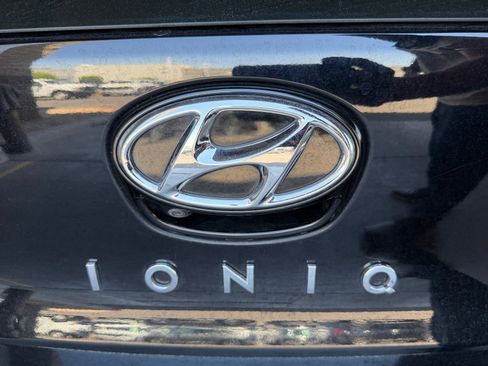 Used 2019 Hyundai Ioniq Limited FWD image 20