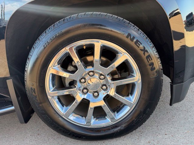 Used 2018 GMC Yukon Denali w/ Open Road Package AWD/4WD image 10