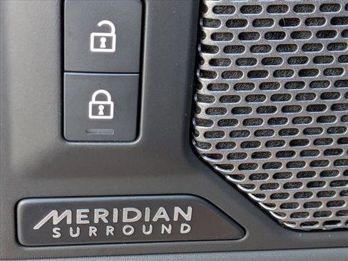 Certified 2023 Land Rover Defender 110 X-Dynamic SE image 16