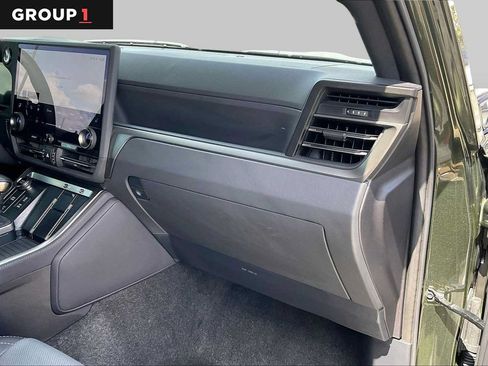 Certified 2025 Lexus GX 550 AWD/4WD image 16