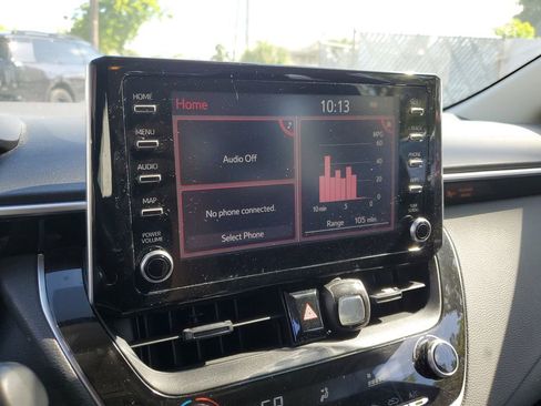 Used 2020 Toyota Corolla LE FWD image 27