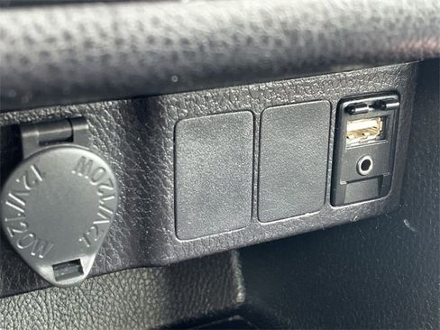 Used 2018 Toyota Corolla LE image 26