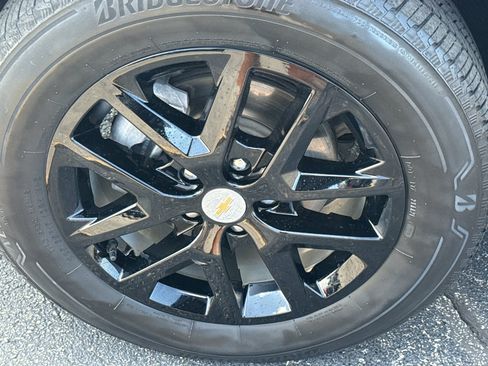 Certified 2023 Chevrolet Equinox LT AWD/4WD image 9