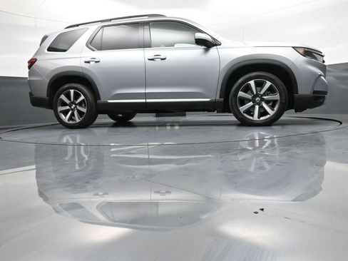 Certified 2023 Honda Pilot Touring image 35