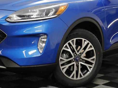 Used 2021 Ford Escape SEL image 3