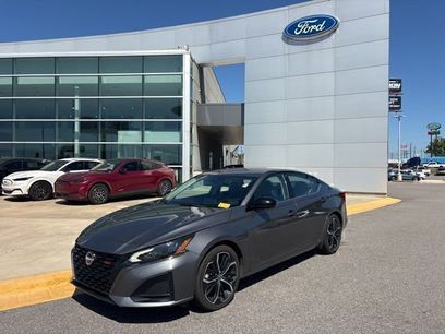 Used 2024 Nissan Altima 2.5 SR