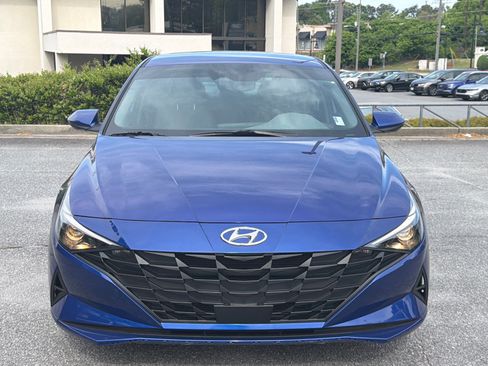 Used 2023 Hyundai Elantra SEL w/ Convenience Package image 2