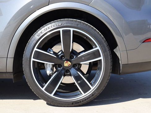 Used 2020 Porsche Cayenne Turbo image 71