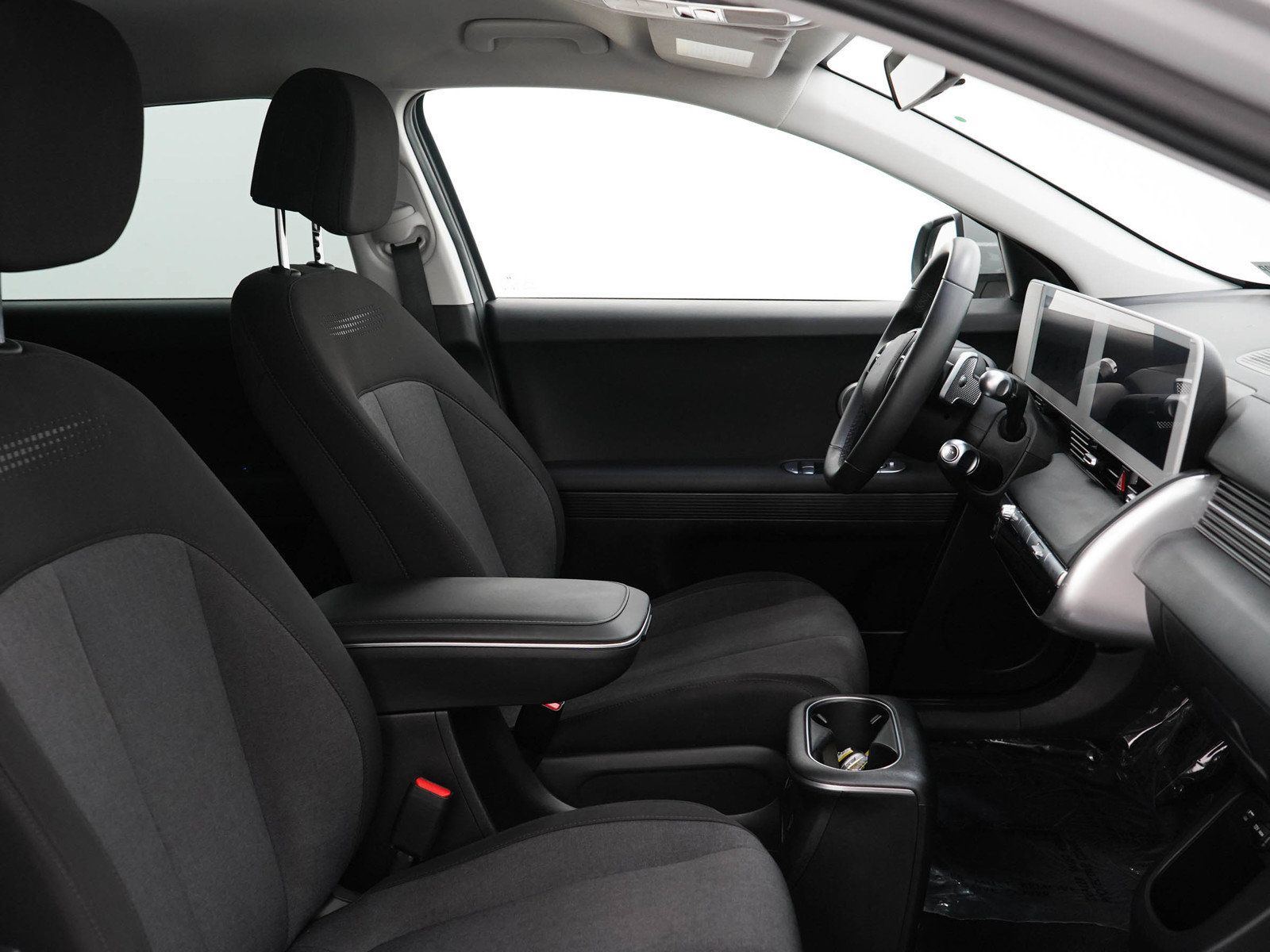 Certified 2024 Hyundai Ioniq 5 SE AWD/4WD image 10