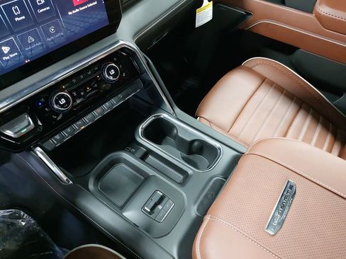 New 2026 GMC Sierra 3500 Denali Ultimate image 23