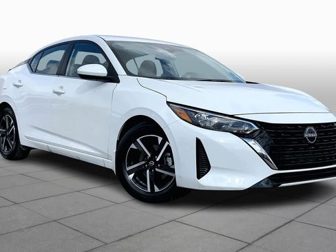 Used 2025 Nissan Sentra SV w/ All-Weather Package image 2